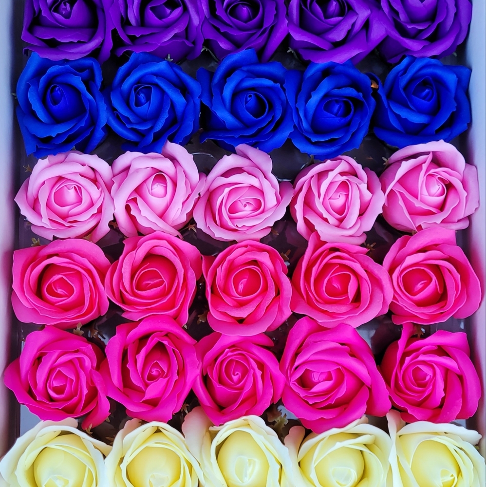 Wholesale Dozen Soap Roses for Valentine's or any occasion